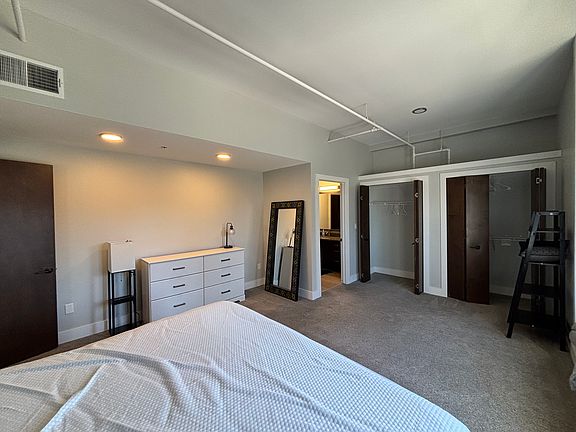 5th image of 39 E Market St Suite 301