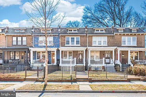 1805 Potomac Ave SE Photo 1