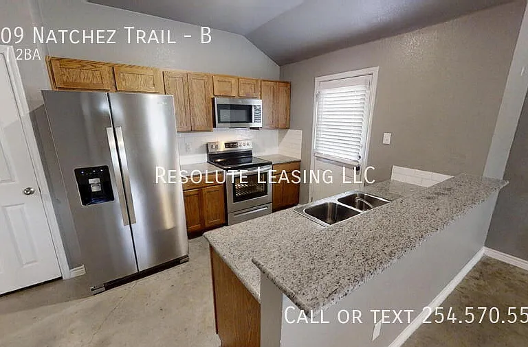 1409 Natchez Trl #B — Photo 6