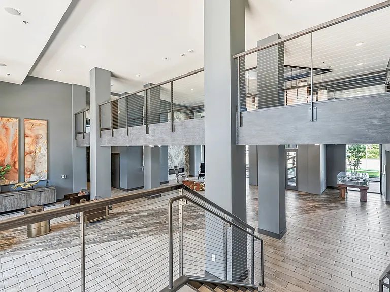 Leasing Office Entry
