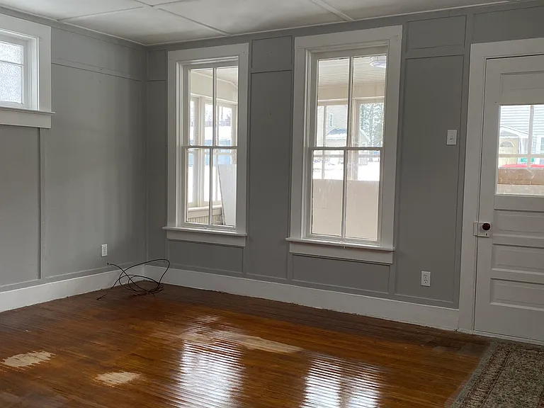 25933 Cedar St — Photo 8