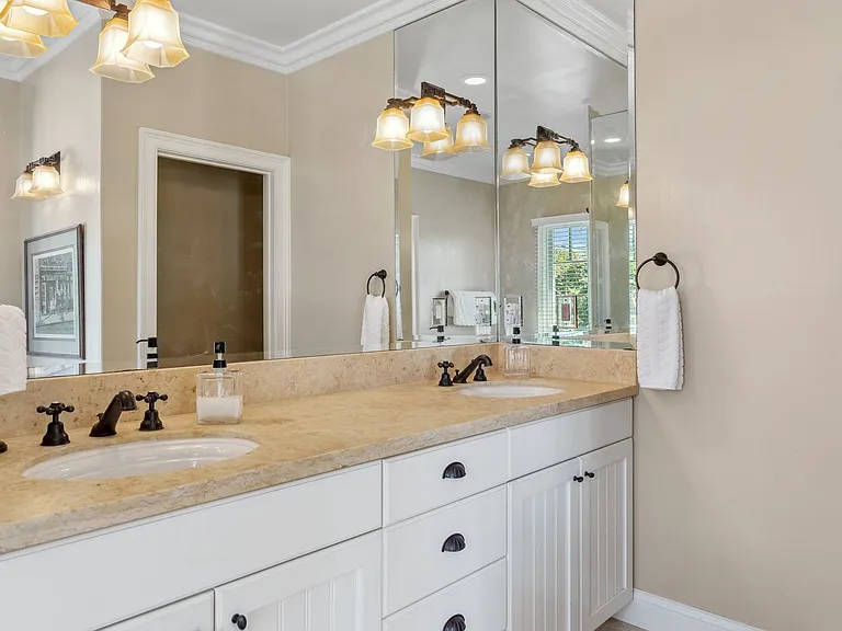 705 Goldenrod Ave — Photo 10