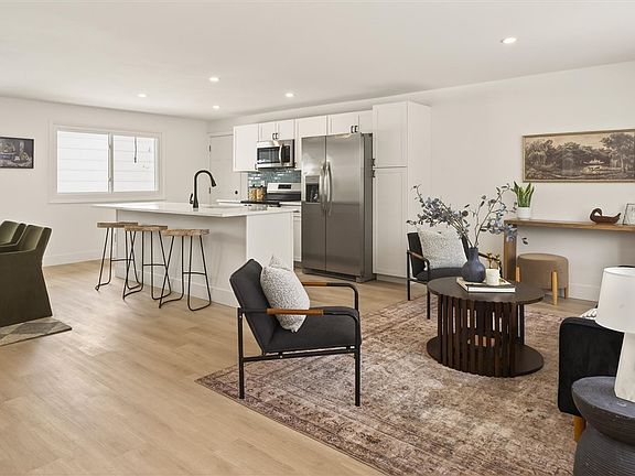 5th image of 149 Centerwood Dr