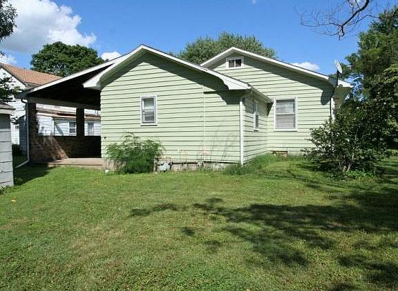 4th image of 1004 S Bismark St