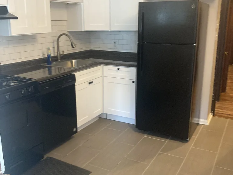 5318 Itaska St #1F — Photo 10