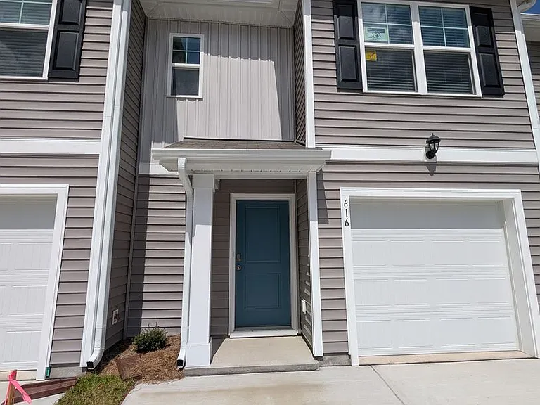 616 Golden Resin Rd — Photo 2