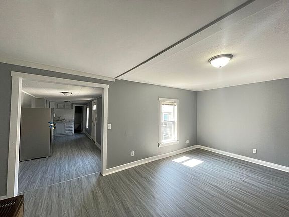 5th image of 71 Vine St Unit D