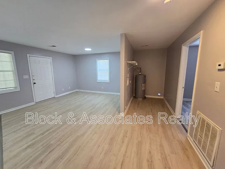 1302 Bencini Pl — Photo 8