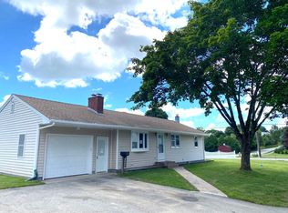 2 Hammond St, Oxford, MA 01540