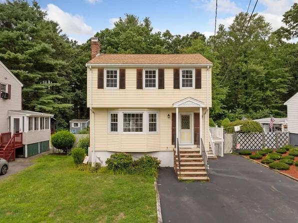 8 Edwards Rd, Wilmington, MA 01887