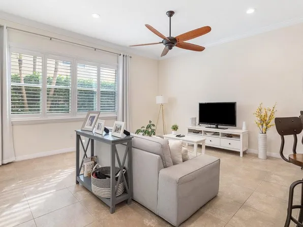 3648 Wolf Run Lane, Boynton Beach, FL 33435