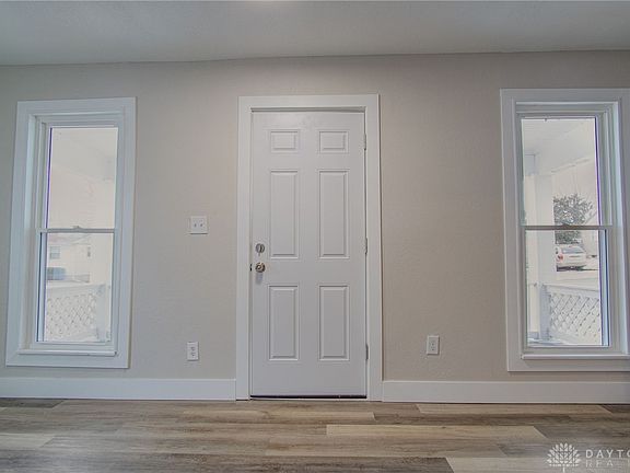 5th image of 211 W Cherry St