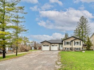 978 Ward St, Selwyn, ON K0L 1H0