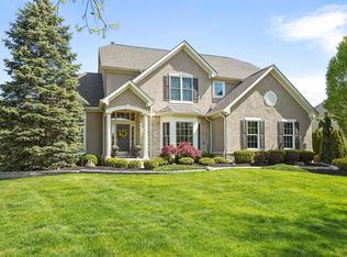 7188 Rob Roy Dr, Dublin, OH 43017