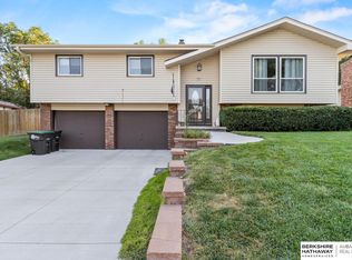 9165 Ellison Ave, Omaha, NE 68134