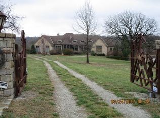 12999 S Spoon Creek Rd, Olathe, KS 66061