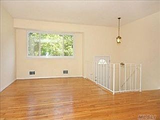 1st image of 1 Penfield Dr