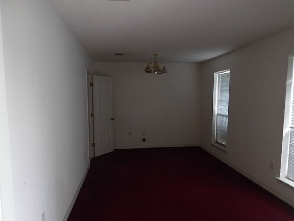 5th image of 278 Dale Ave