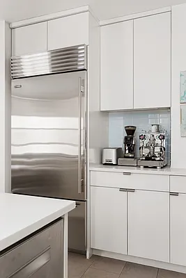 Sold by Compass | media 6