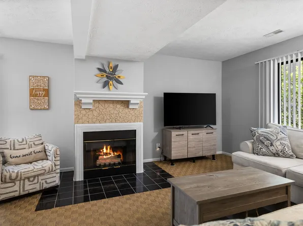 3947 Emily Ln, Traverse City, MI 49686