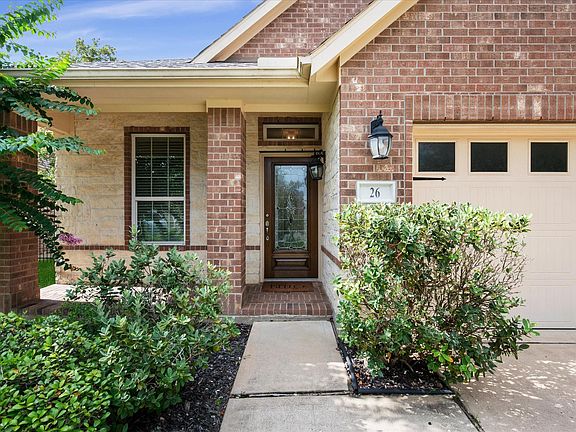 2nd image of 26 Canterborough Pl