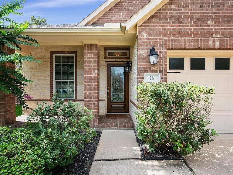 26 Canterborough Pl — Photo 2