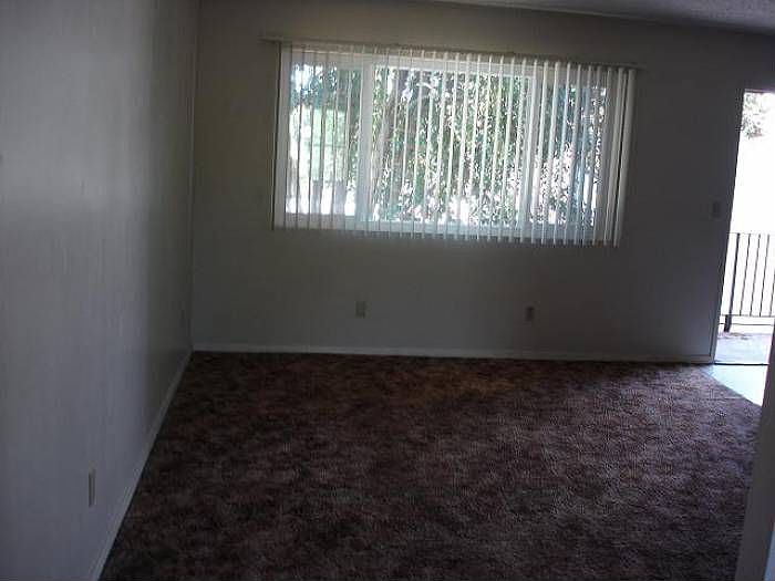 Living rm.
