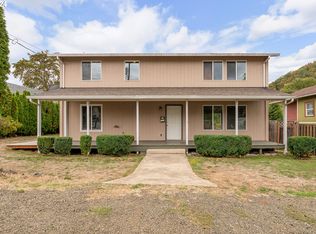 153 SE Templin Ave, Roseburg, OR 97470