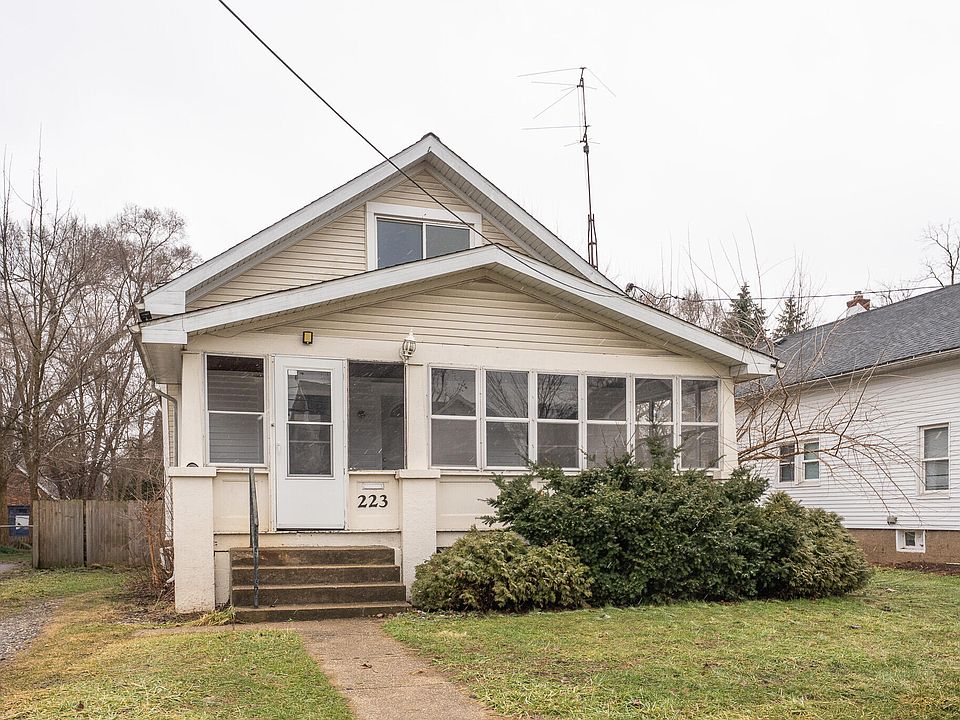 1st image of 223 Territorial Rd W