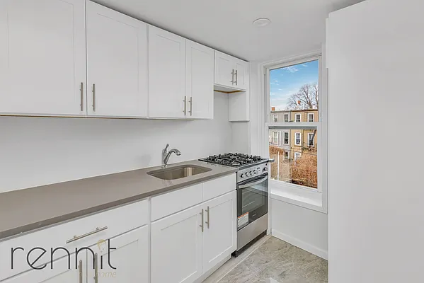 Rented by Rennit Inc. | media 3