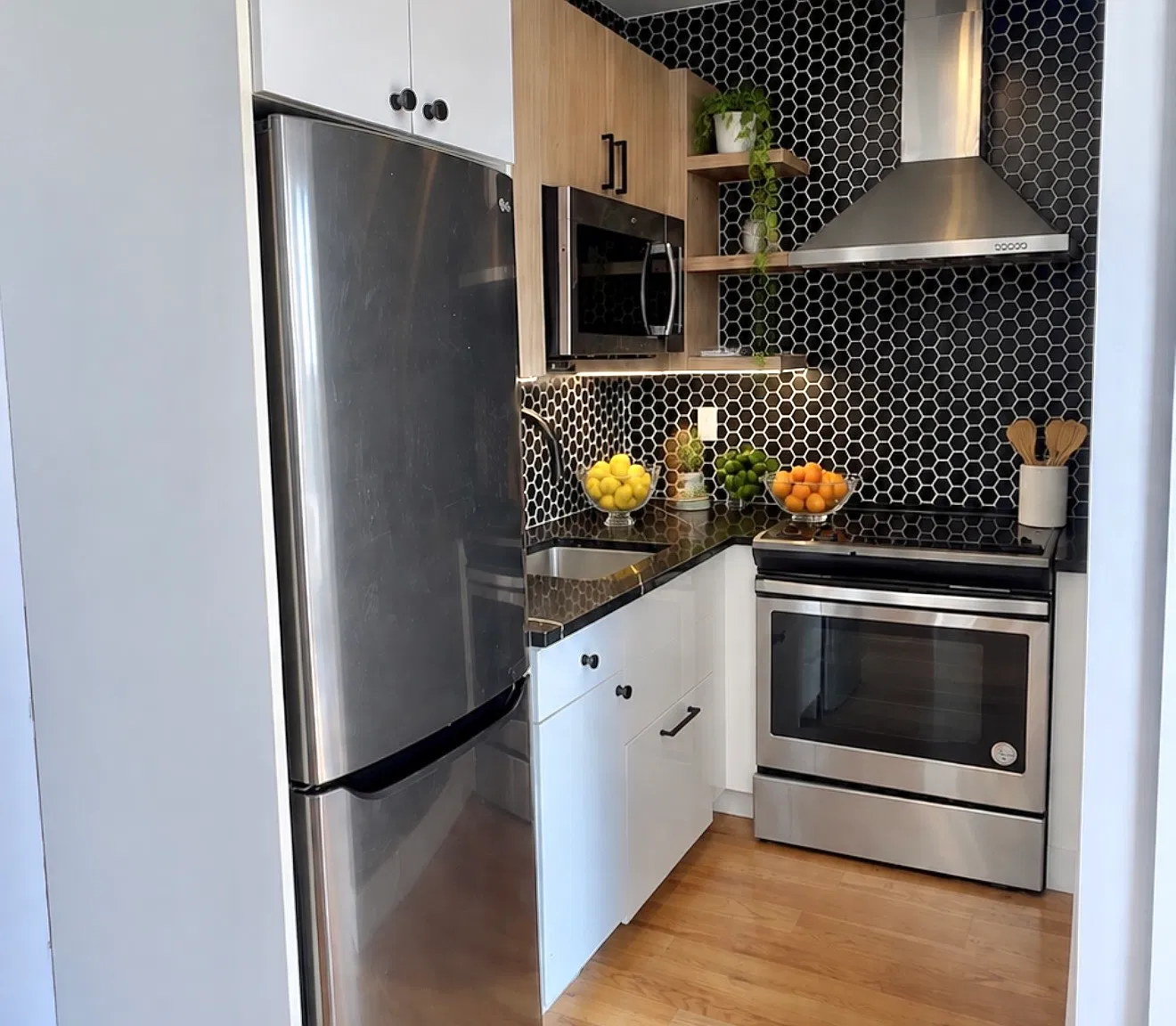 308 Street Nicholas's Avenue — Photo 4
