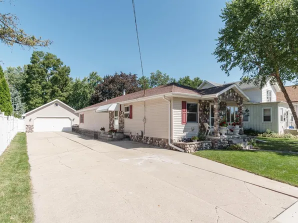 216 Elm STREET, Watertown, WI 53098