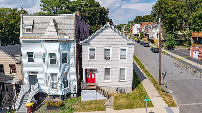 2nd image of 35 Partition Street