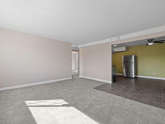 5th image of 17138 71st Ave APT 12