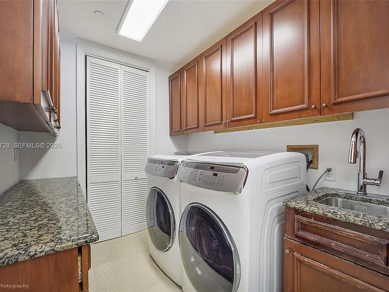3400 SW 27th Ave #2202 — Photo 20