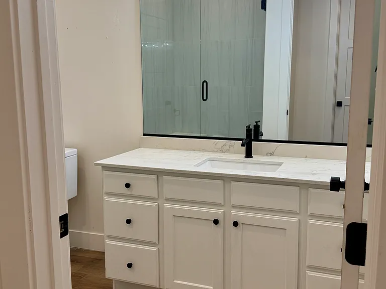 S Halcom Dr — Photo 11
