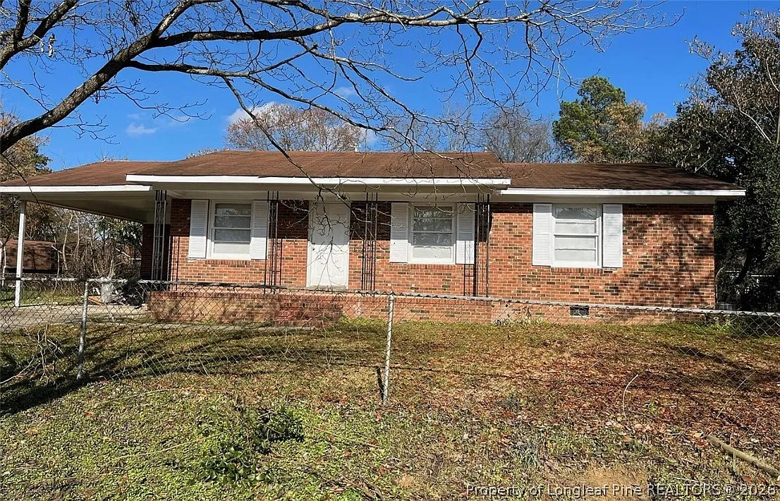 3 bed, 1.5 bath, 1107 sqft, $1,350 — Photo 2