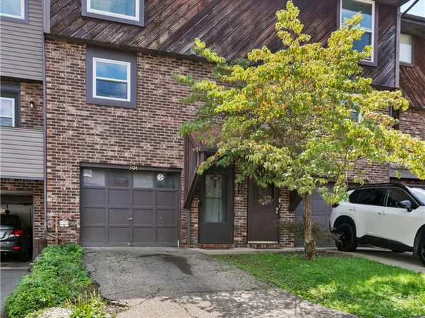 304 Bayberry Ln, Imperial, PA 15126