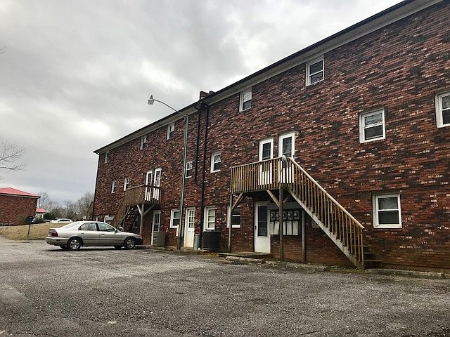 One level, walk-in living.