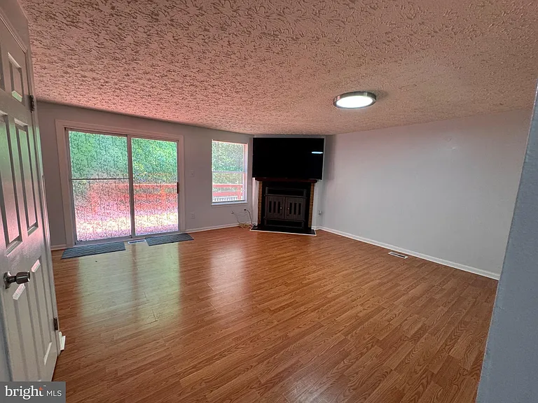 6917 Villa Del Rey Ct — Photo 8