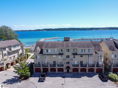 710 N Dockside Cir #F-2, Suttons Bay, MI, 49682