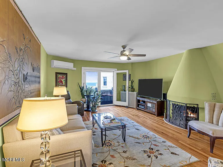 400 Deal Lake Dr #8F — Photo 8