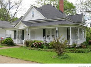 610 Alexander St, Statesville, NC 28677