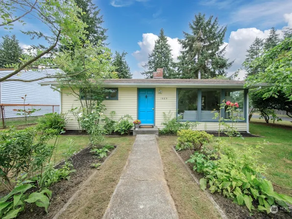 1605 N 143rd Street, Seattle, WA 98133