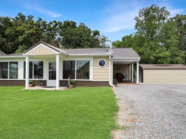 21 Lakeshore Dr, New Concord, KY 42076