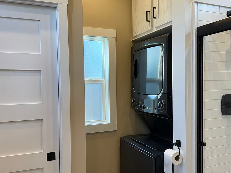 1st image of 120 Breezy Meadow Ln