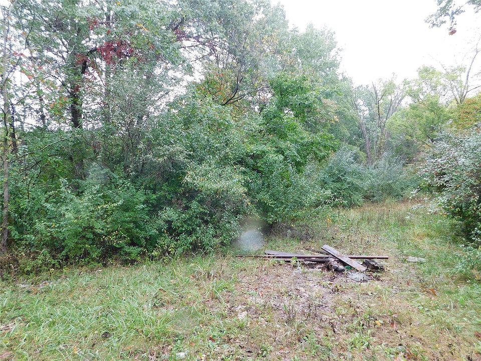 2nd image of 199 Bluffview Est