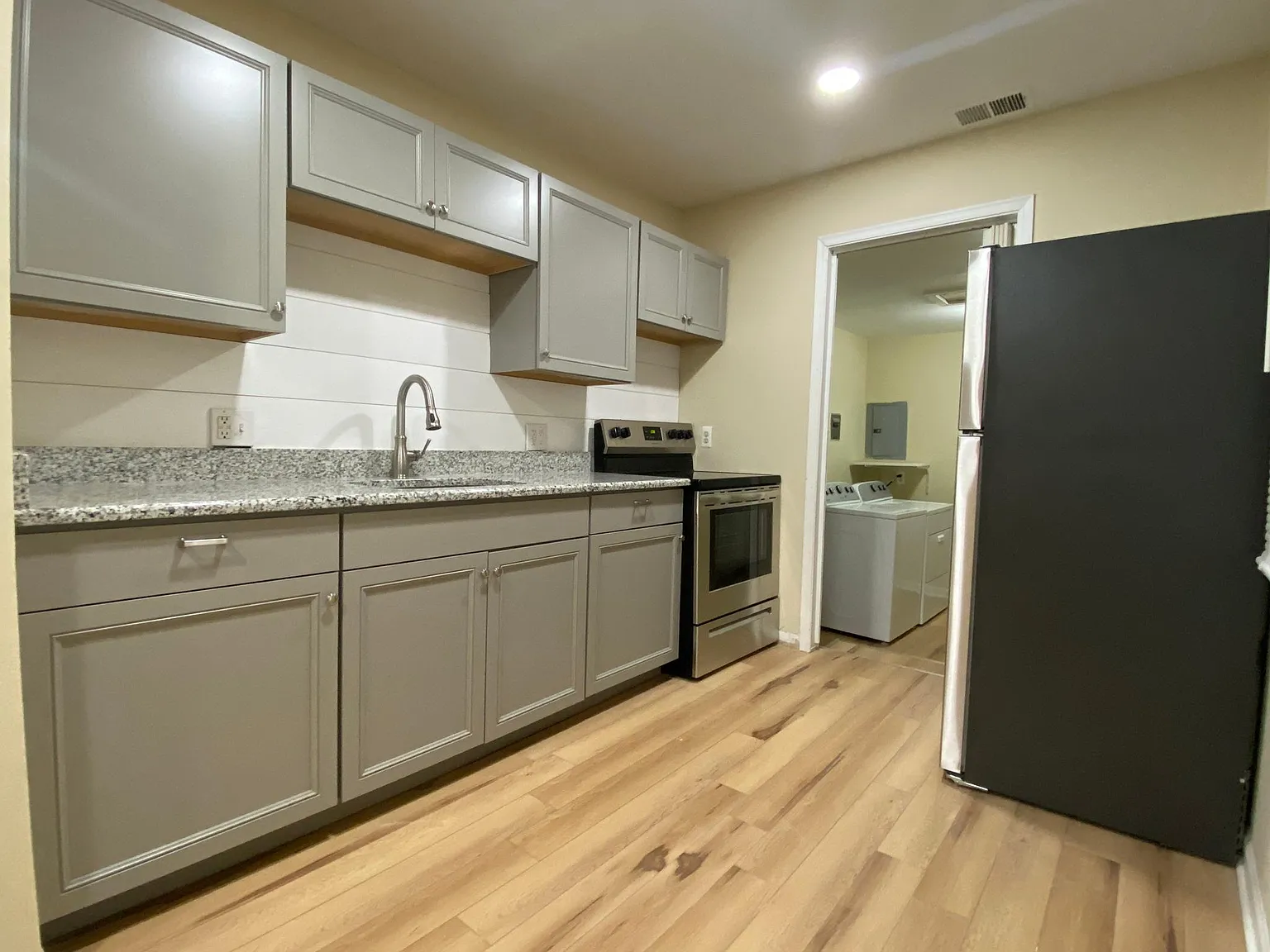 22830 Albion Ave — Photo 4