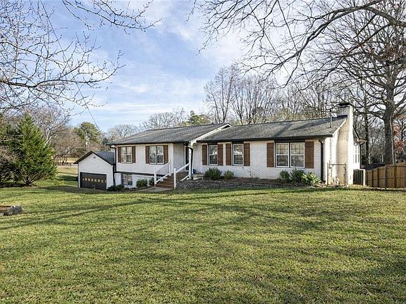 2nd image of 1527 Dupree Rd