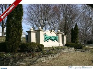 44 Pinewood Dr, Hamilton, NJ 08690
